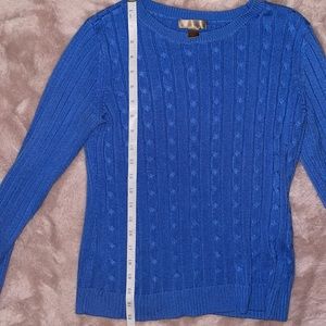 Women’s Round Neck Blue Cable Knit Sweater size M (8-10)